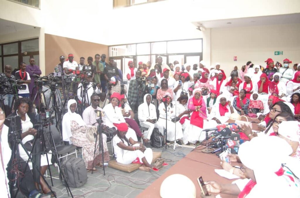 506042152_4204487716539229_1954192542158620282_n